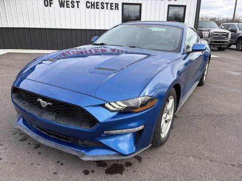 Used 2018 Ford Mustang Coupe image 2