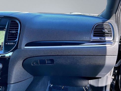 Certified 2023 Chrysler 300 S RWD image 17