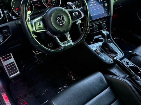 Used 2019 Volkswagen GTI SE w/ SE Experience Package image 22