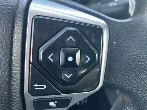 Used 2021 Toyota Tundra SR5 w/ SR5 Upgrade Package RWD image 21