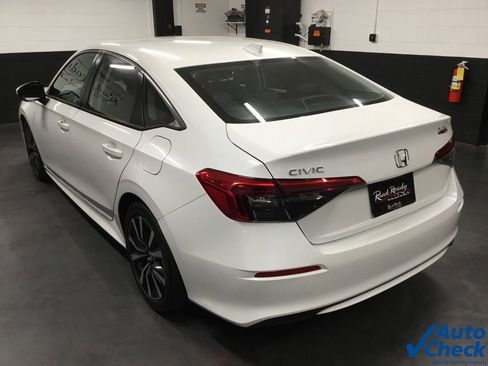 Used 2023 Honda Civic EX image 7