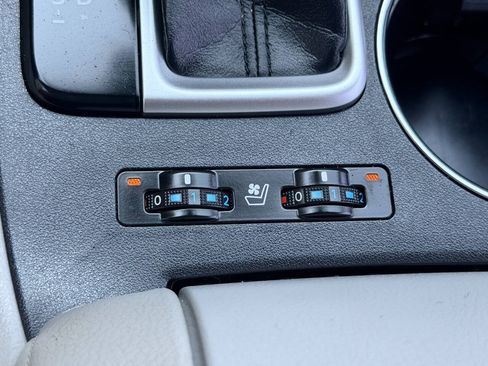 Used 2019 Toyota Highlander Limited AWD/4WD image 56