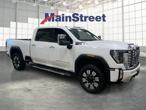 Used 2024 GMC Sierra 2500 Denali w/ Denali Reserve Package image 7