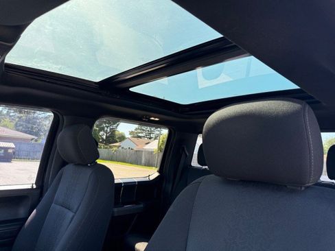 Used 2018 Ford F150 XLT w/ Equipment Group 302A Luxury AWD/4WD image 4