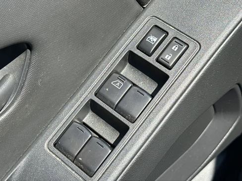 Certified 2024 Nissan Frontier S image 13