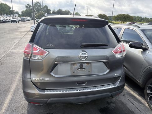 Used 2016 Nissan Rogue SL FWD image 9