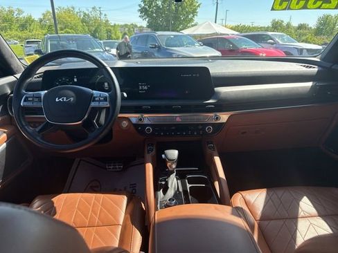 Used 2024 Kia Telluride SX Prestige X-Line AWD/4WD image 16