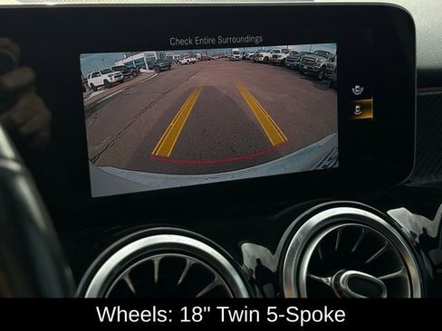 Used 2021 Mercedes-Benz GLB 250 GLB 250 image 36