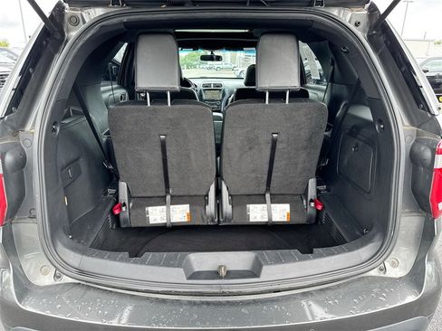 Used 2016 Ford Explorer XLT w/ Equipment Group 202A image 24