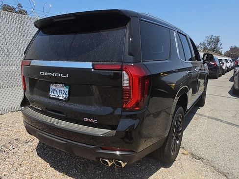 Used 2026 GMC Yukon Denali w/ Sun & Power Step Package RWD image 7