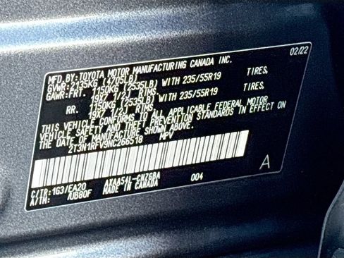 Used 2022 Toyota RAV4 Limited AWD/4WD image 35
