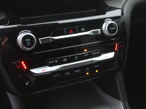 Used 2022 Ford Explorer ST-Line w/ Class IV Trailer Tow Package image 21