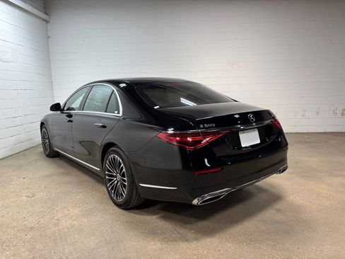 Used 2024 Mercedes-Benz S 580 4MATIC Sedan image 9
