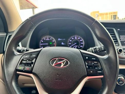 Used 2018 Hyundai Tucson SEL Plus FWD image 11
