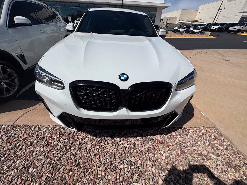 Used 2022 BMW X4 xDrive30i w/ M Sport Package 2 AWD/4WD image 2