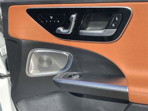 Used 2024 Mercedes-Benz C 300 4MATIC Sedan image 26