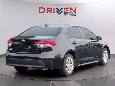 Used 2024 Toyota Corolla LE image 6