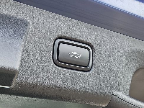 Used 2022 Hyundai Tucson Limited image 31