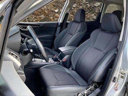 Used 2019 Subaru Forester Premium image 22