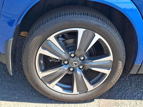 Used 2024 Lexus UX 250h AWD w/ Premium Package image 7