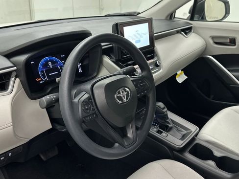 New 2026 Toyota Corolla Cross L AWD/4WD image 17