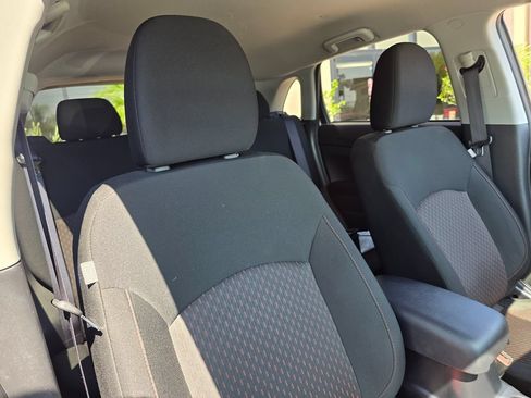 Used 2017 Mitsubishi Outlander Sport SE FWD image 16