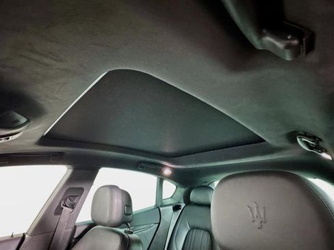 Used 2022 Maserati Levante Modena image 14