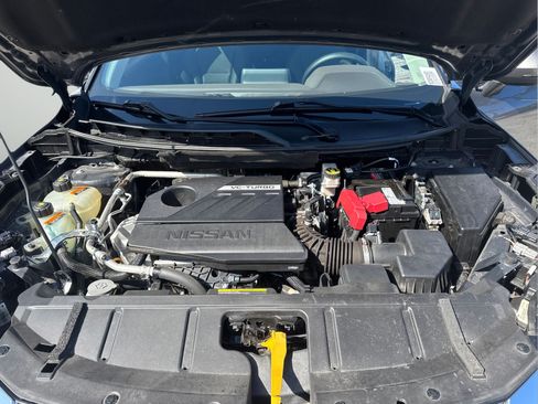 Certified 2022 Nissan Rogue SV FWD image 35