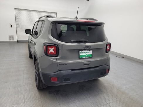 Used 2021 Jeep Renegade Latitude image 6