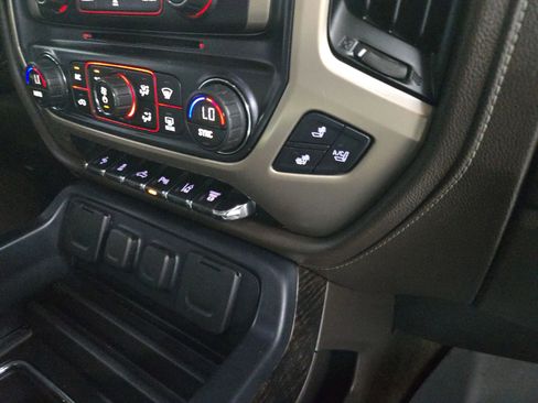 Used 2015 GMC Sierra 3500 Denali w/ Duramax Plus Package image 28