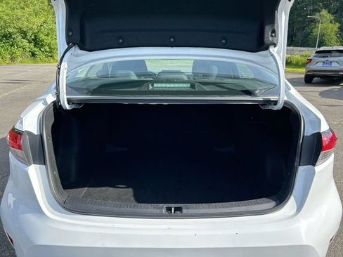 Used 2024 Toyota Corolla LE FWD image 23