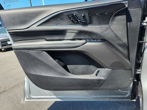 Used 2024 Cadillac Lyriq Sport AWD/4WD image 21