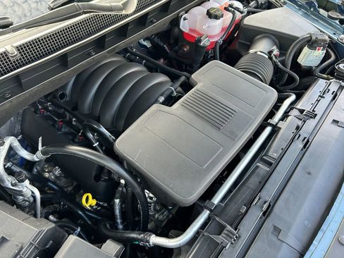 New 2025 Chevrolet Suburban Premier w/ Sun And Tow Package image 30