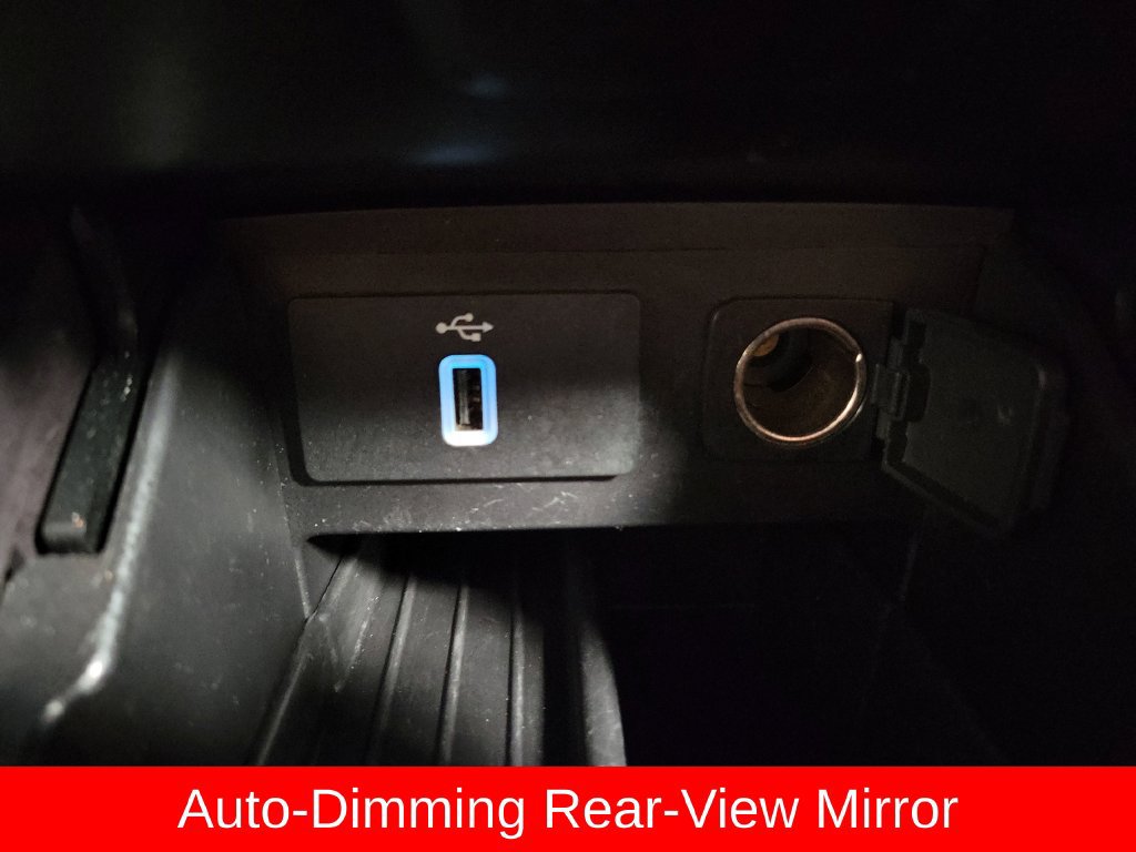 Used 2017 Ford Explorer XLT w/ Equipment Group 202A FWD image 20