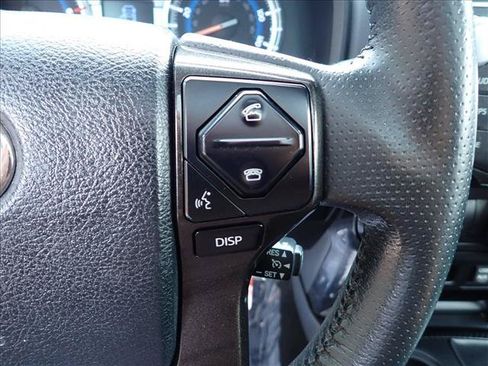 Used 2019 Toyota 4Runner TRD Off-Road Premium AWD/4WD image 20