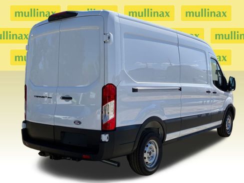 New 2026 Ford Transit 250 148 Medium Roof w/ Load Area Protection Package image 4
