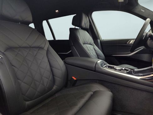 Used 2026 BMW X7 xDrive40i w/ M Sport Package image 22