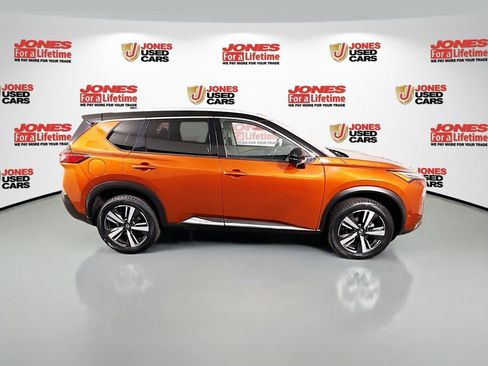 Used 2021 Nissan Rogue Platinum image 19