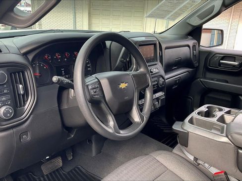 Used 2023 Chevrolet Silverado 1500 Custom image 15