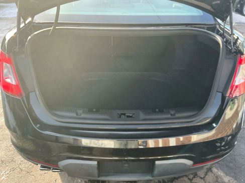 Used 2010 Ford Taurus SEL image 25