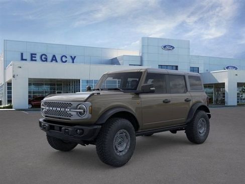 New 2025 Ford Bronco Badlands image 1