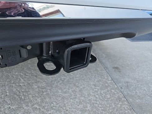 New 2026 Chrysler Pacifica Limited w/ Trailer Tow Group AWD/4WD image 9