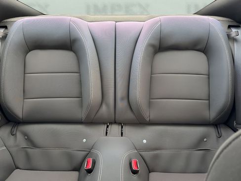 Used 2015 Ford Mustang Coupe image 10