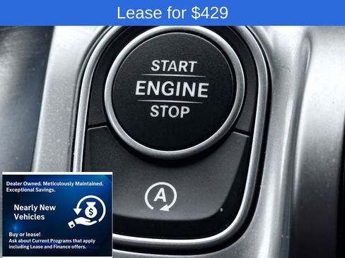 Used 2025 Mercedes-Benz GLB 250 4MATIC image 23