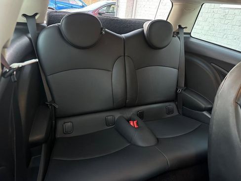 Used 2013 MINI Cooper Hardtop image 11