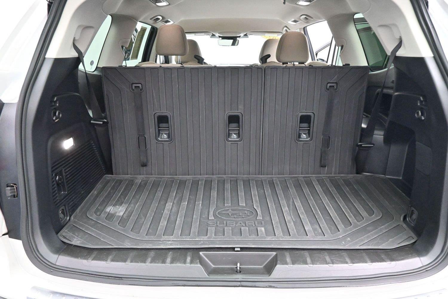 Used 2025 Subaru Ascent Premium w/ Premium Package AWD/4WD image 8