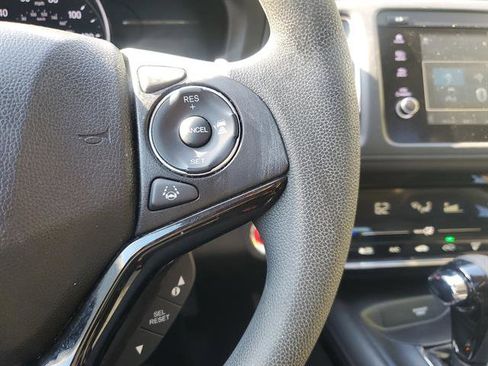 Used 2019 Honda HR-V EX image 48