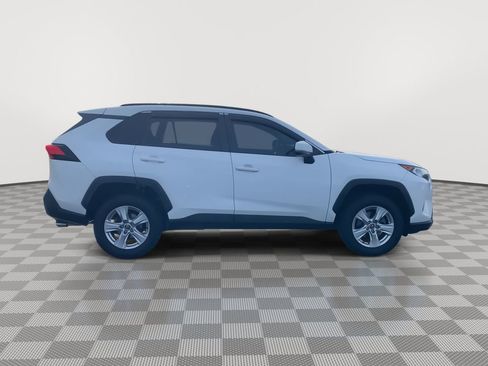 Used 2020 Toyota RAV4 XLE image 9