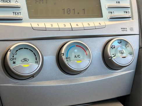 Used 2007 Toyota Camry CE FWD image 19