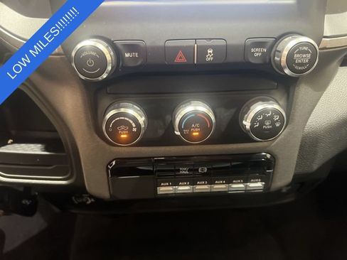 Used 2020 RAM 3500 Tradesman w/ Chrome Appearance Group RWD image 16